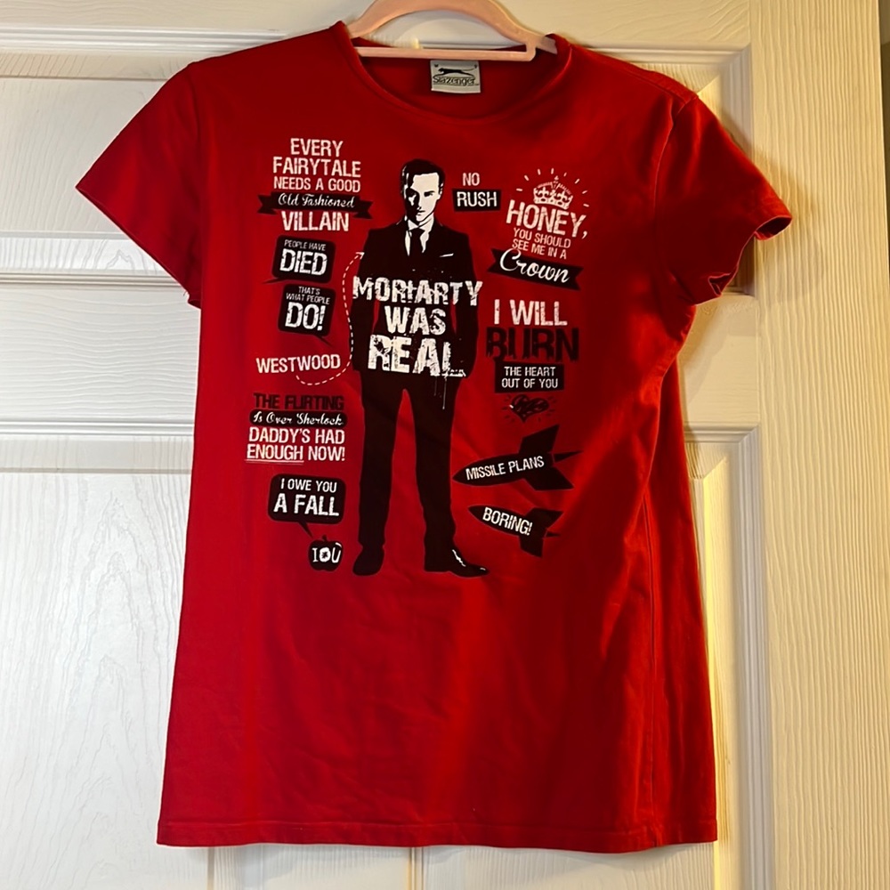 Red Moriarty (Sherlock TV show) T-Shirt